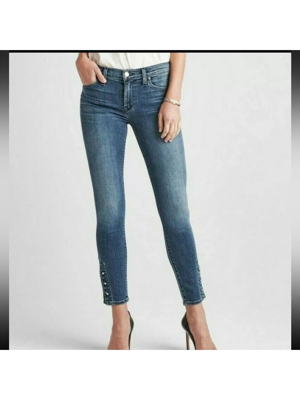 HUDSON sz25
NICO MIDRISE
ANKLE SUPER
SKINNY JEANS
W/PIERCED HEM
HALIFAX